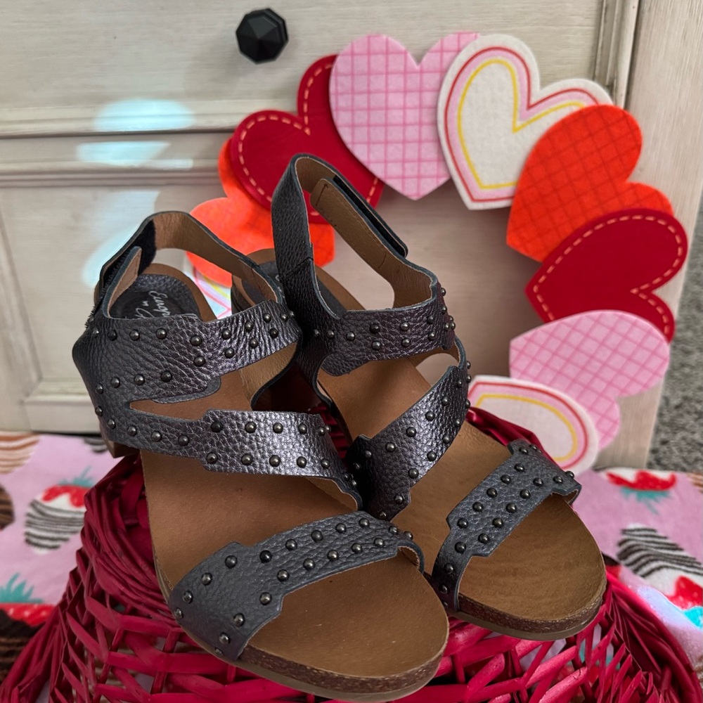 European Heels — they are a size 39 which fit 8.5-9 Mettalic Gun color